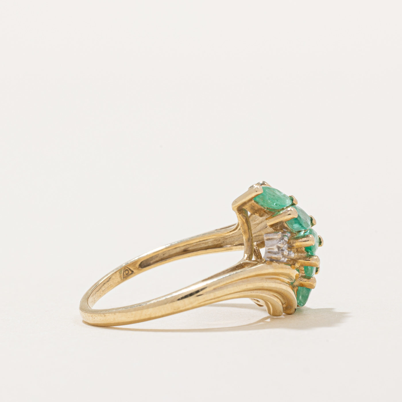Emerald & Diamond Ring | 0.50ctw, 0.01ctw | SZ 5.5 |