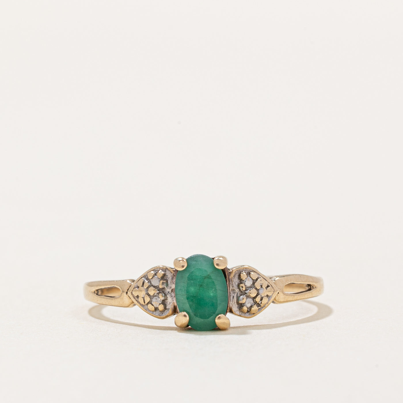 Emerald Heart Ring | 0.36ct | SZ 6.75 |
