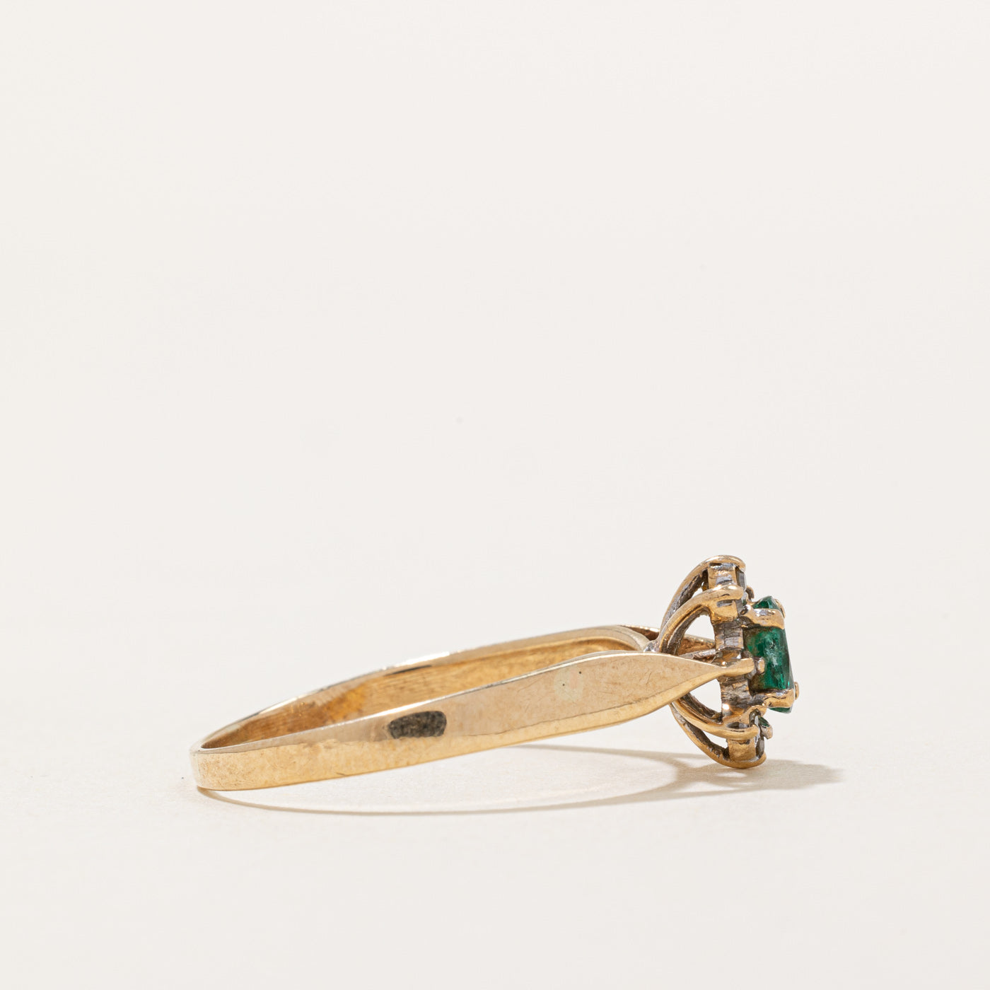 Emerald & Diamond Ring | 0.25ct, 0.03ctw | SZ 8.75 |