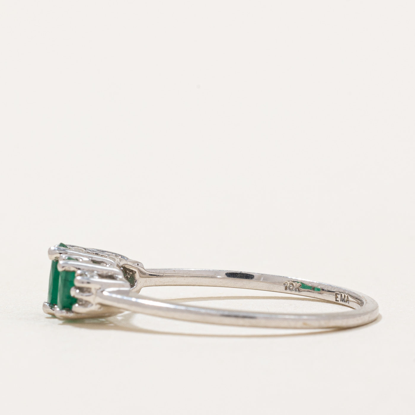 Bague émeraude et diamants | 0,50 ct, 0,02 ct | Taille 7 |