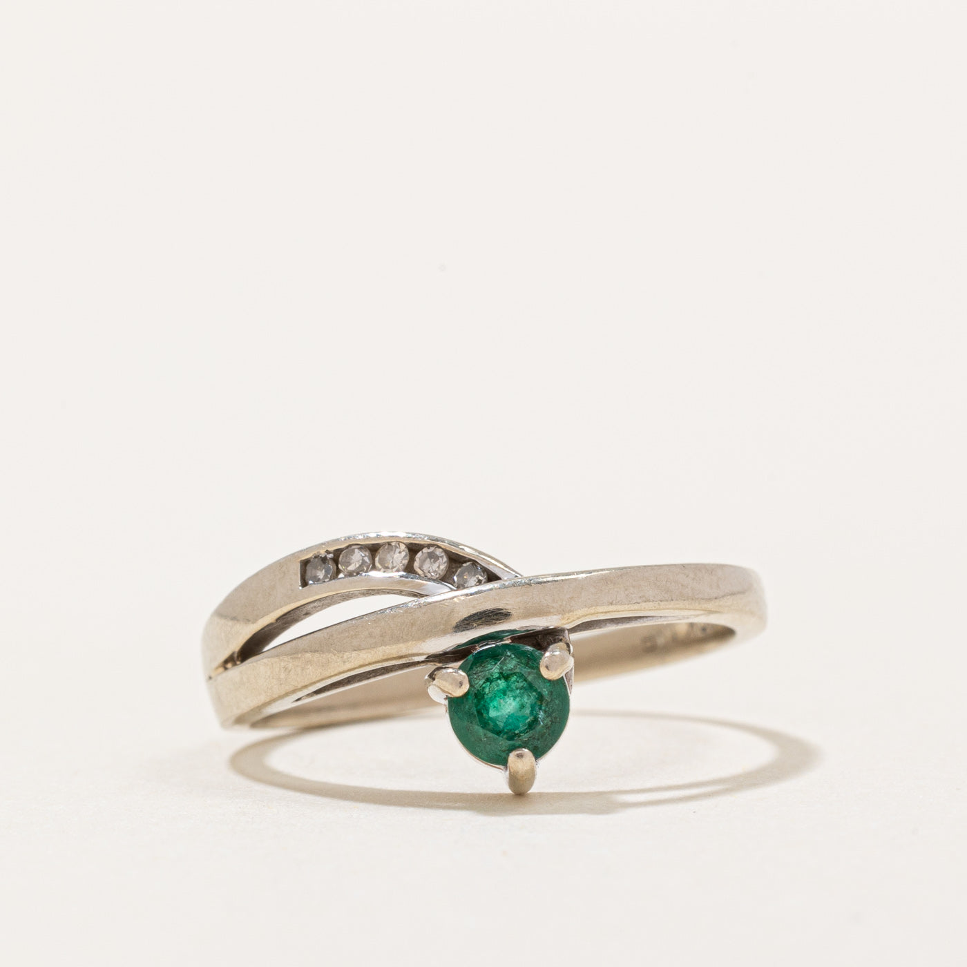 Emerald & Diamond Chevron Ring | 0.17ct, 0.02ctw | SZ 5.25 |