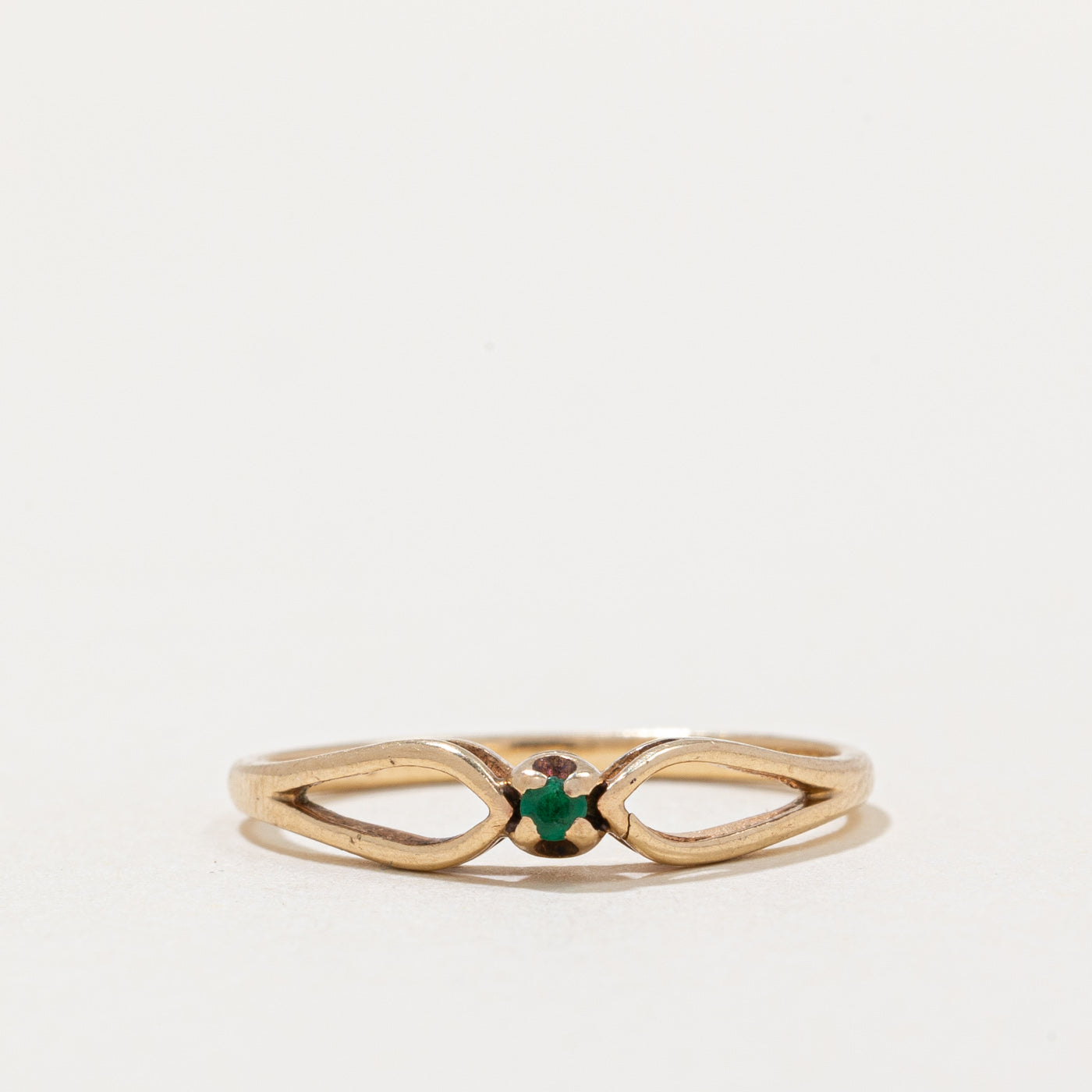 Emerald Ring | 0.013ct | SZ 6 |