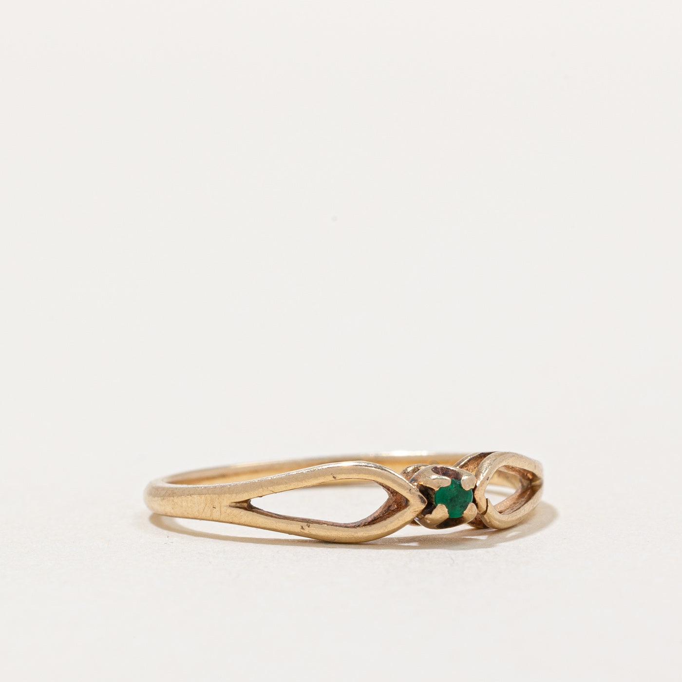 Emerald Ring | 0.013ct | SZ 6 |