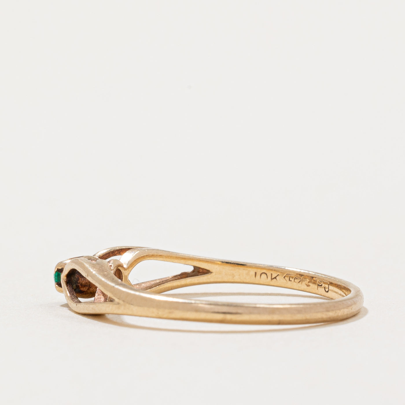 Emerald Ring | 0.013ct | SZ 6 |