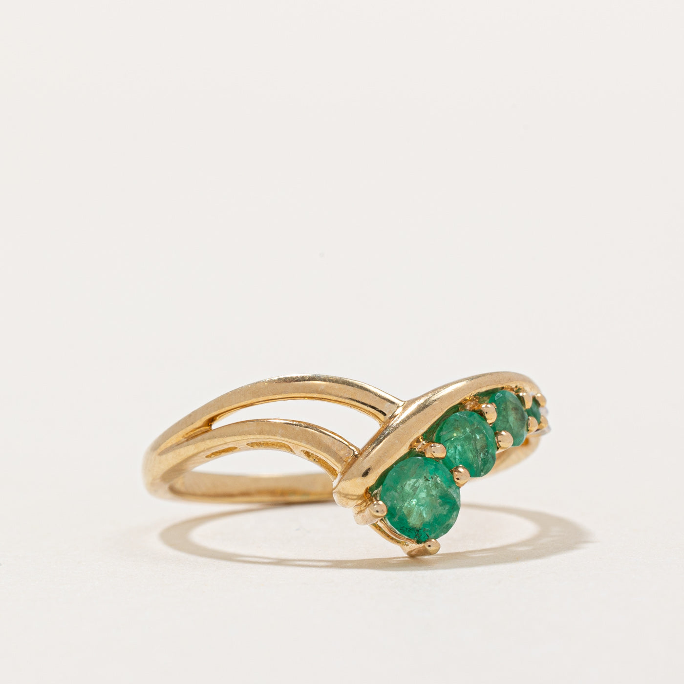 Emerald & Diamond Chevron Ring | 0.40ctw, 0.01ctw | SZ 7 |