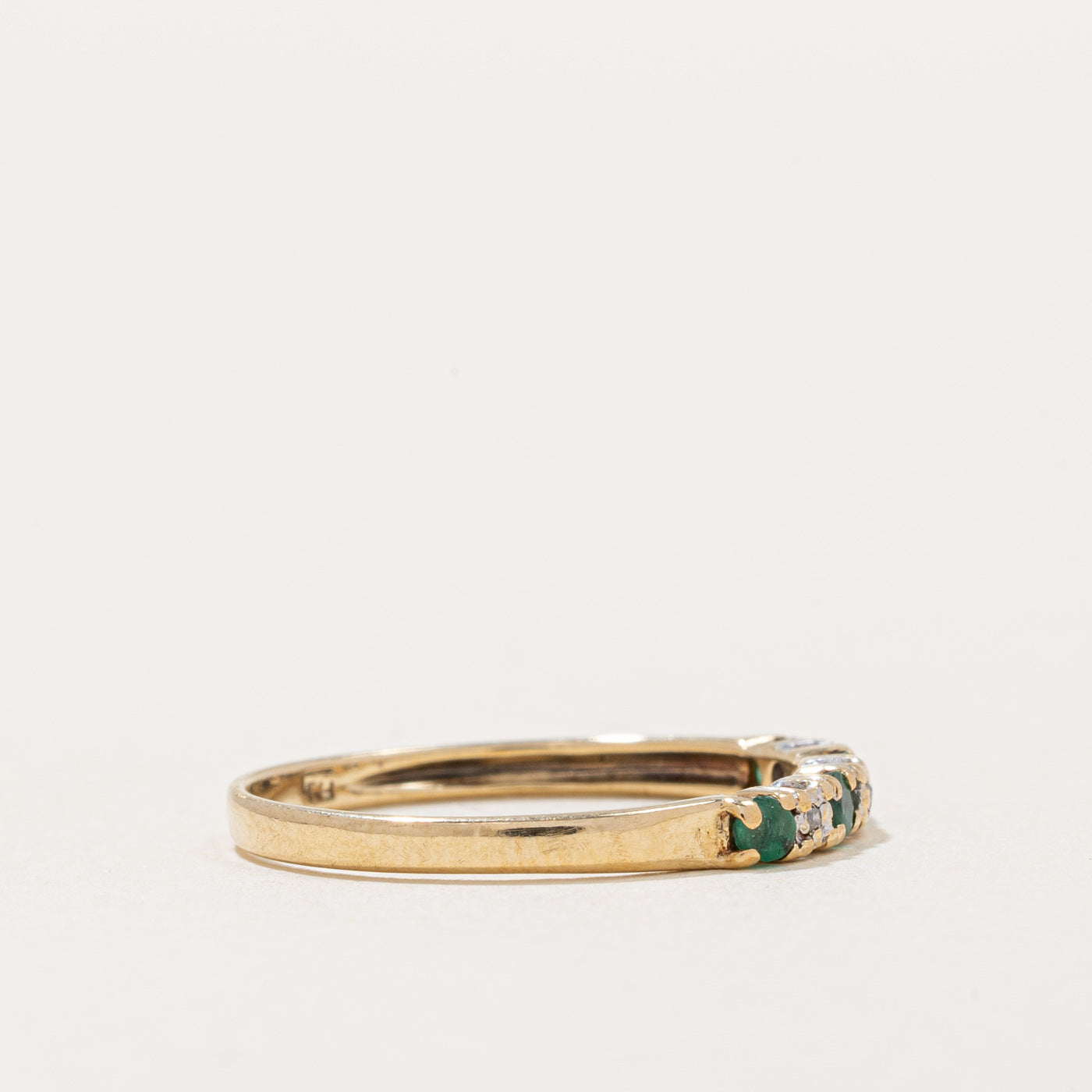 Emerald & Diamond Band | 0.06ctw, 0.01ctw | SZ 6 |