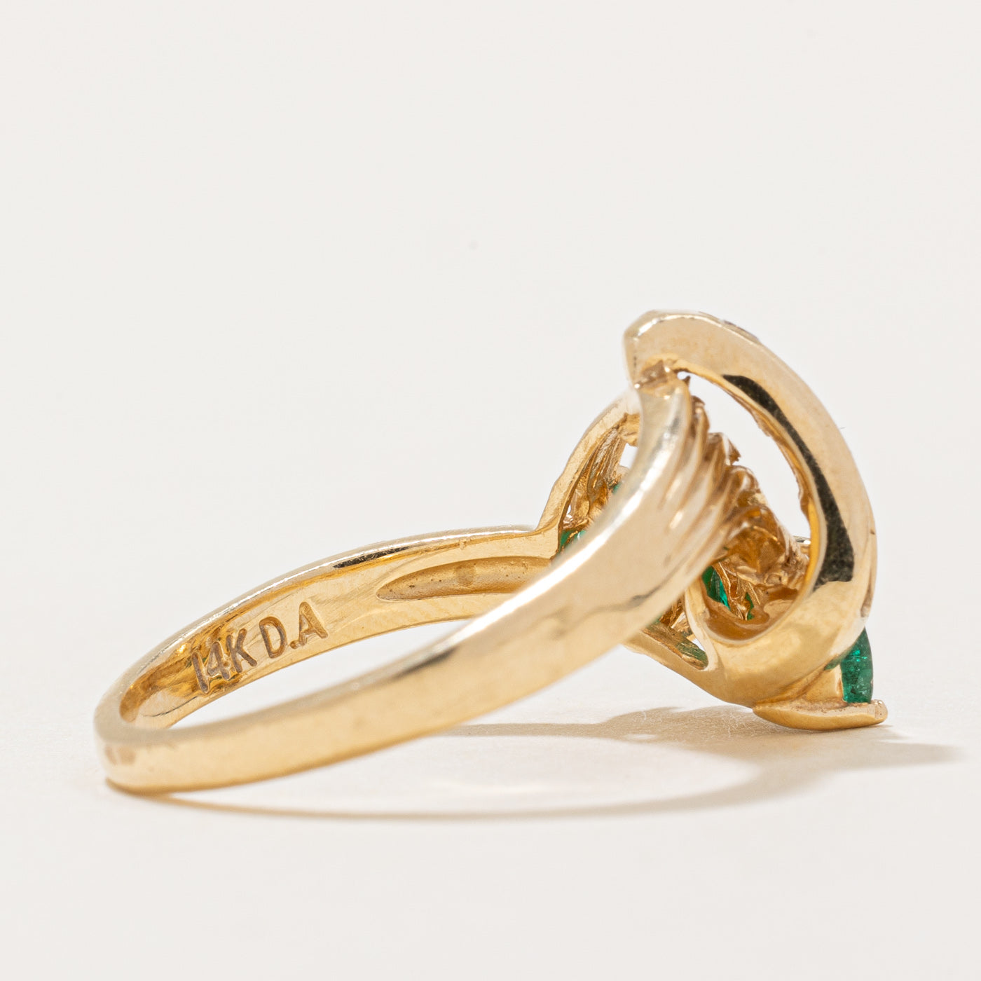 Emerald & Diamond Cocktail Ring | 0.30ctw, 0.11ctw | SZ 6.25 |