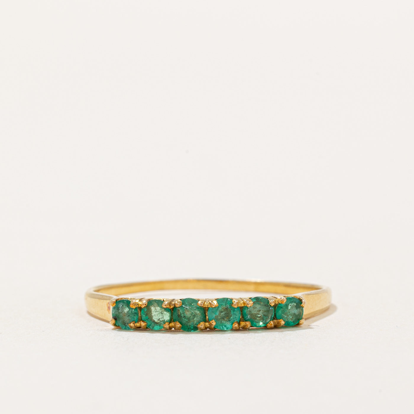 Bague six émeraudes | 0,25 ct au total | Taille 9,25 |