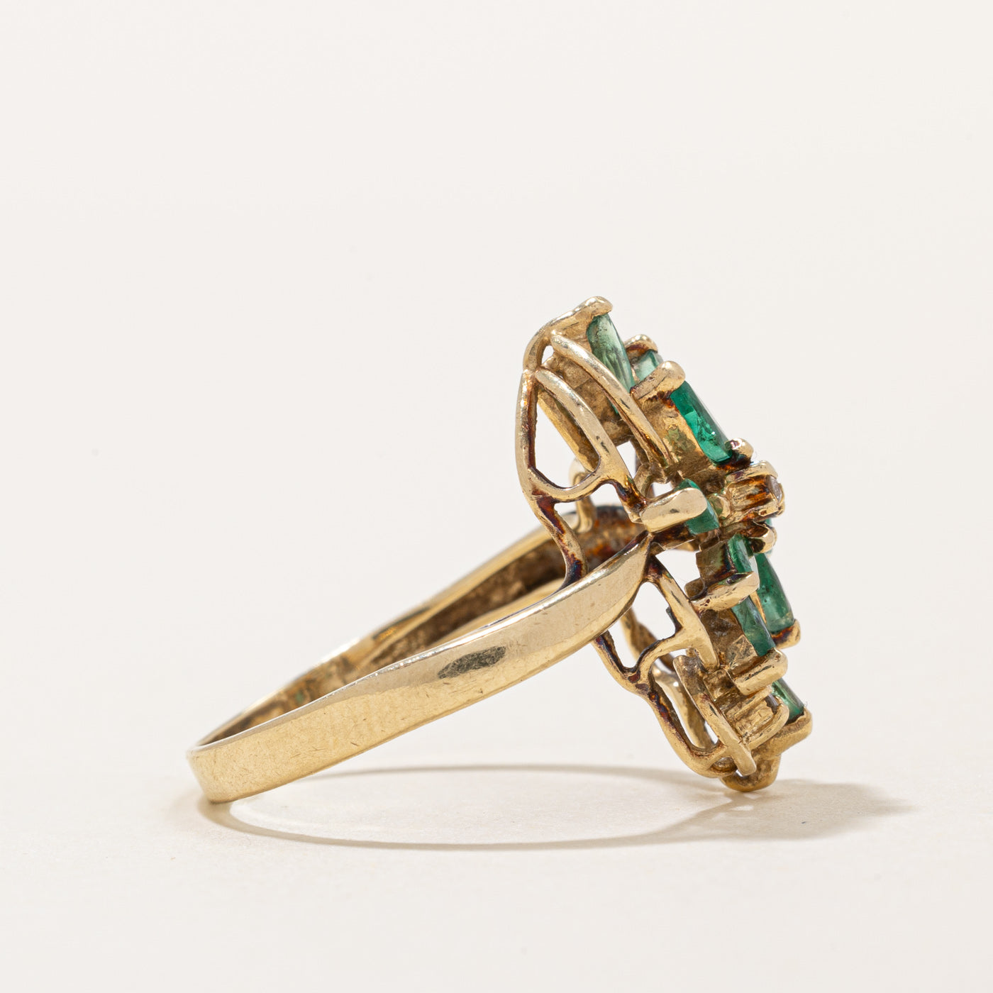 Emerald & Diamond Cocktail Ring | 0.80ctw, 0.03ctw | SZ 8 |