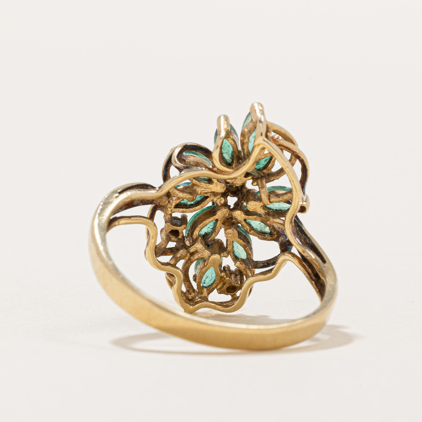 Emerald & Diamond Cocktail Ring | 0.80ctw, 0.03ctw | SZ 8 |