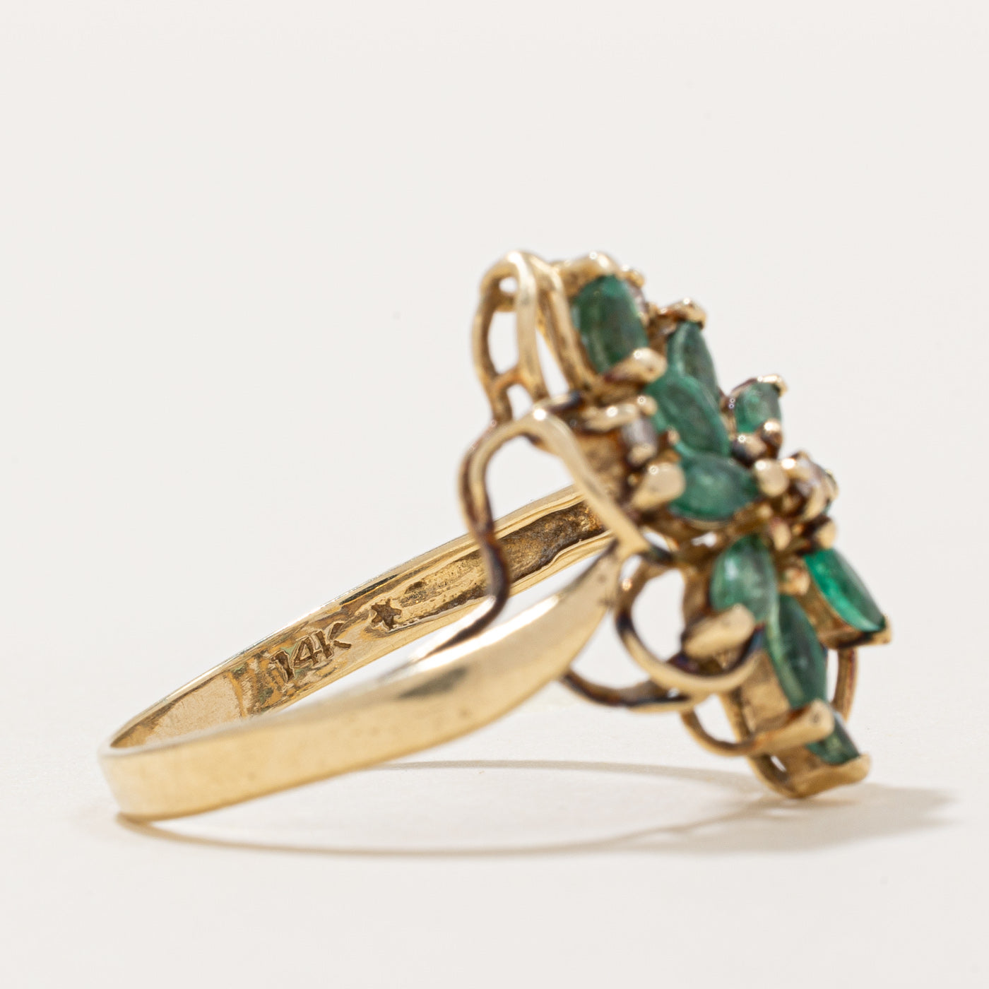 Emerald & Diamond Cocktail Ring | 0.80ctw, 0.03ctw | SZ 8 |