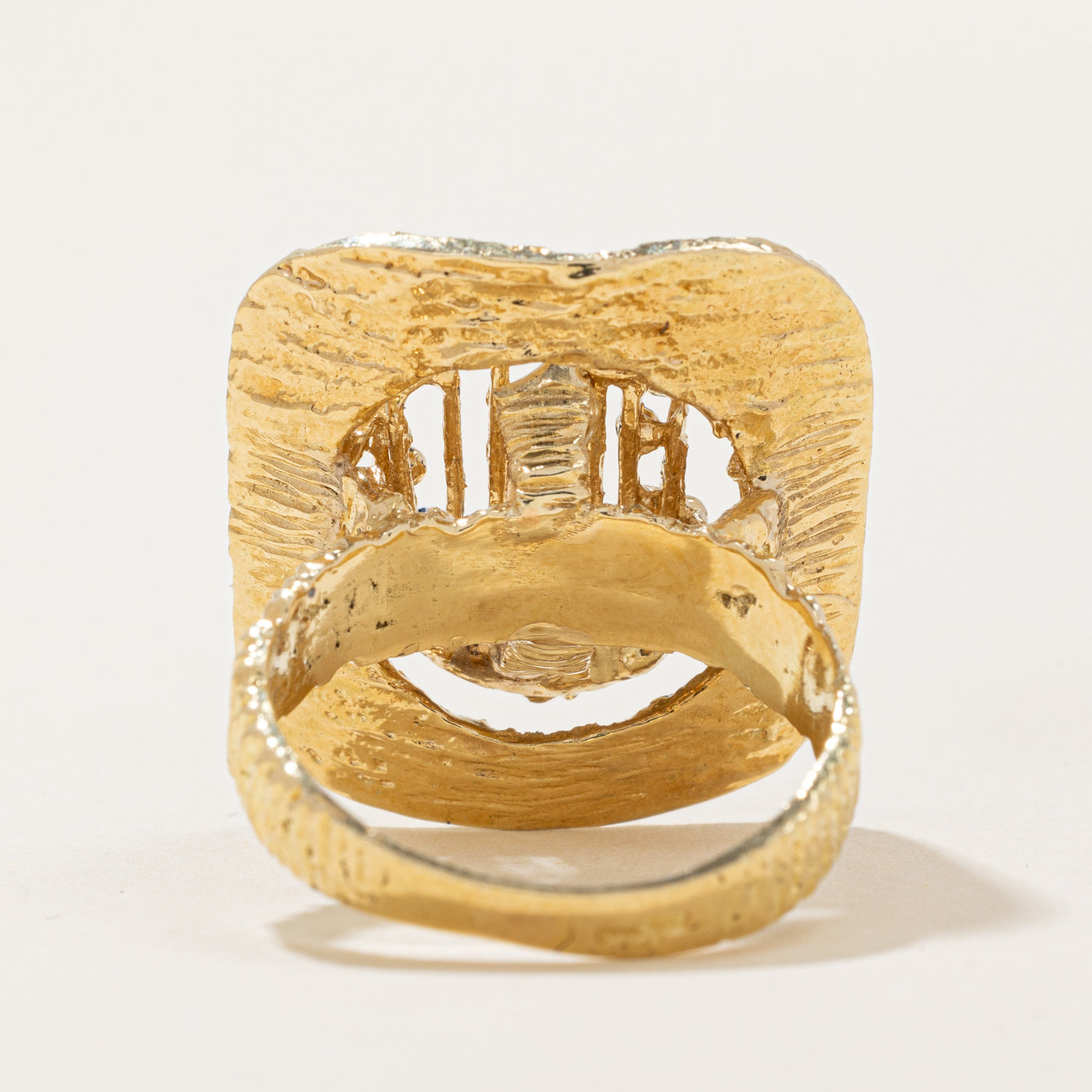 Sapphire Textured Cocktail Ring | 0.85ctw | SZ 7.25 |