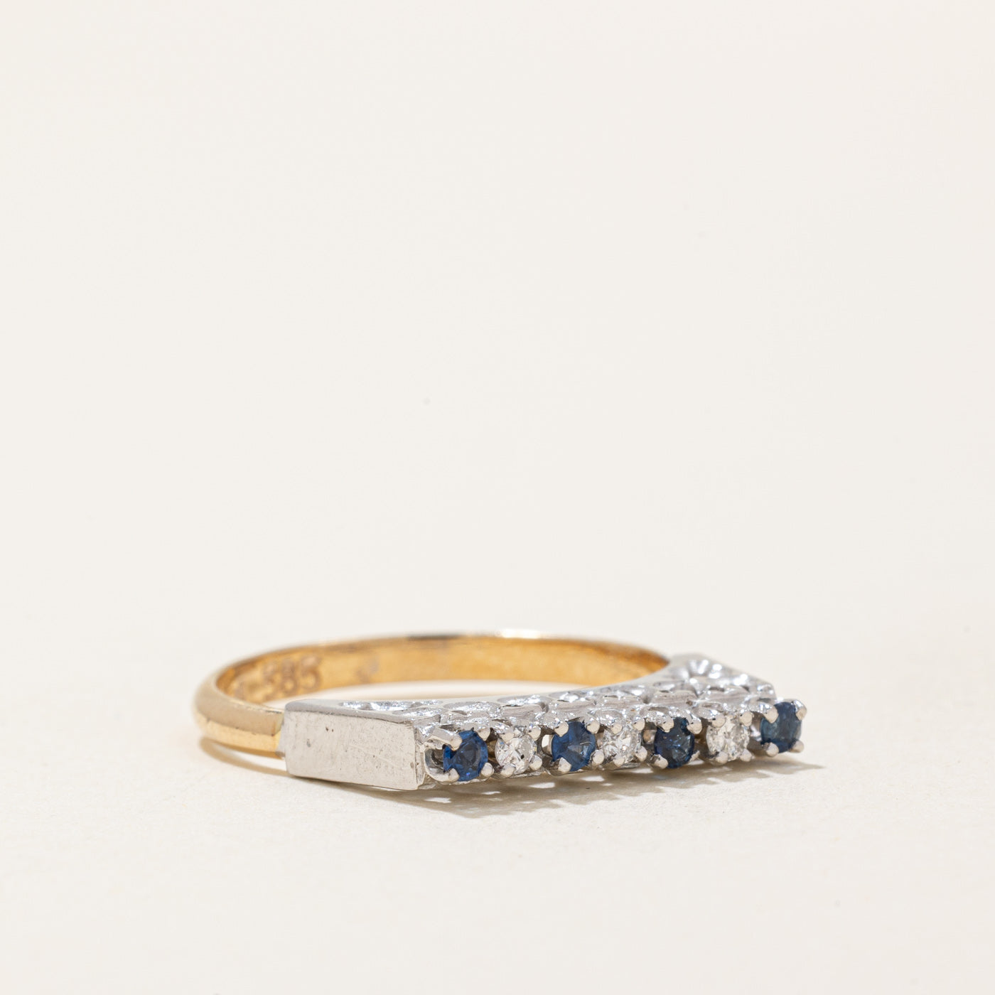 Sapphire & Diamond Ring | 0.09ctw, 0.07ctw | SZ 6 |