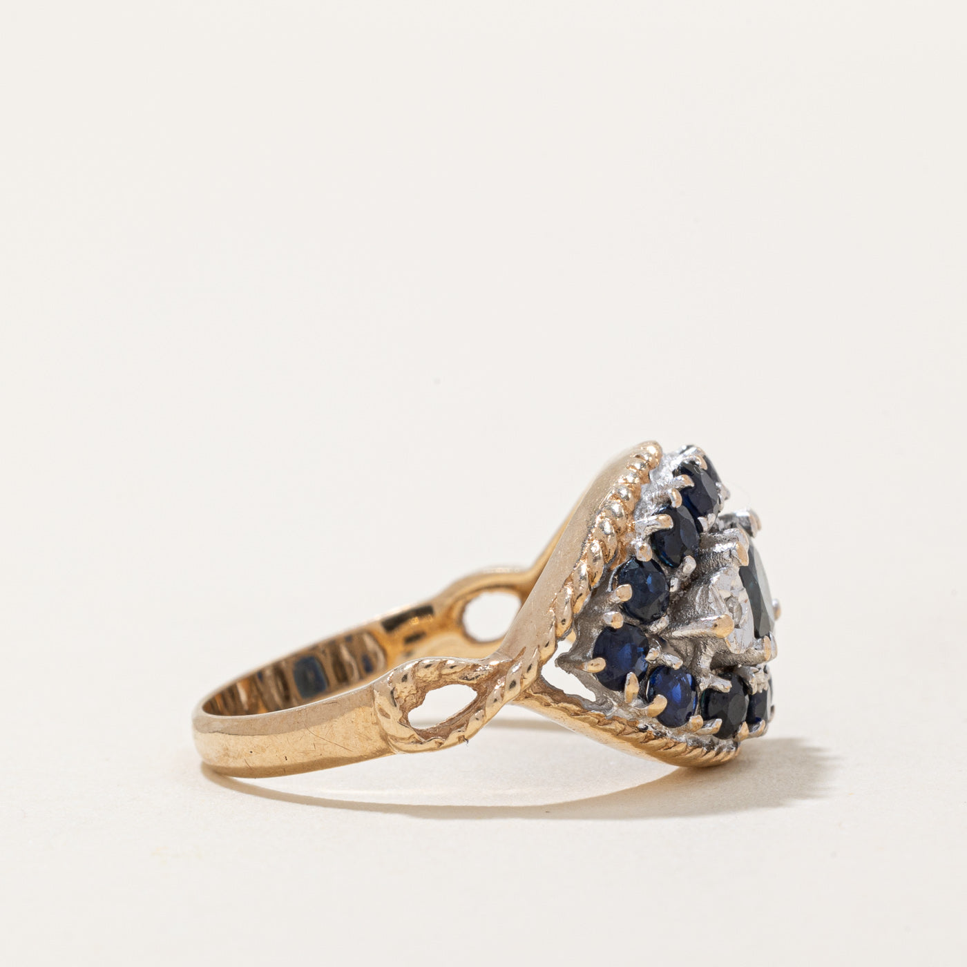 Bague Londres 1981 Saphir et Diamants | 1,20 ct, 0,01 ct | Taille 5,5 |
