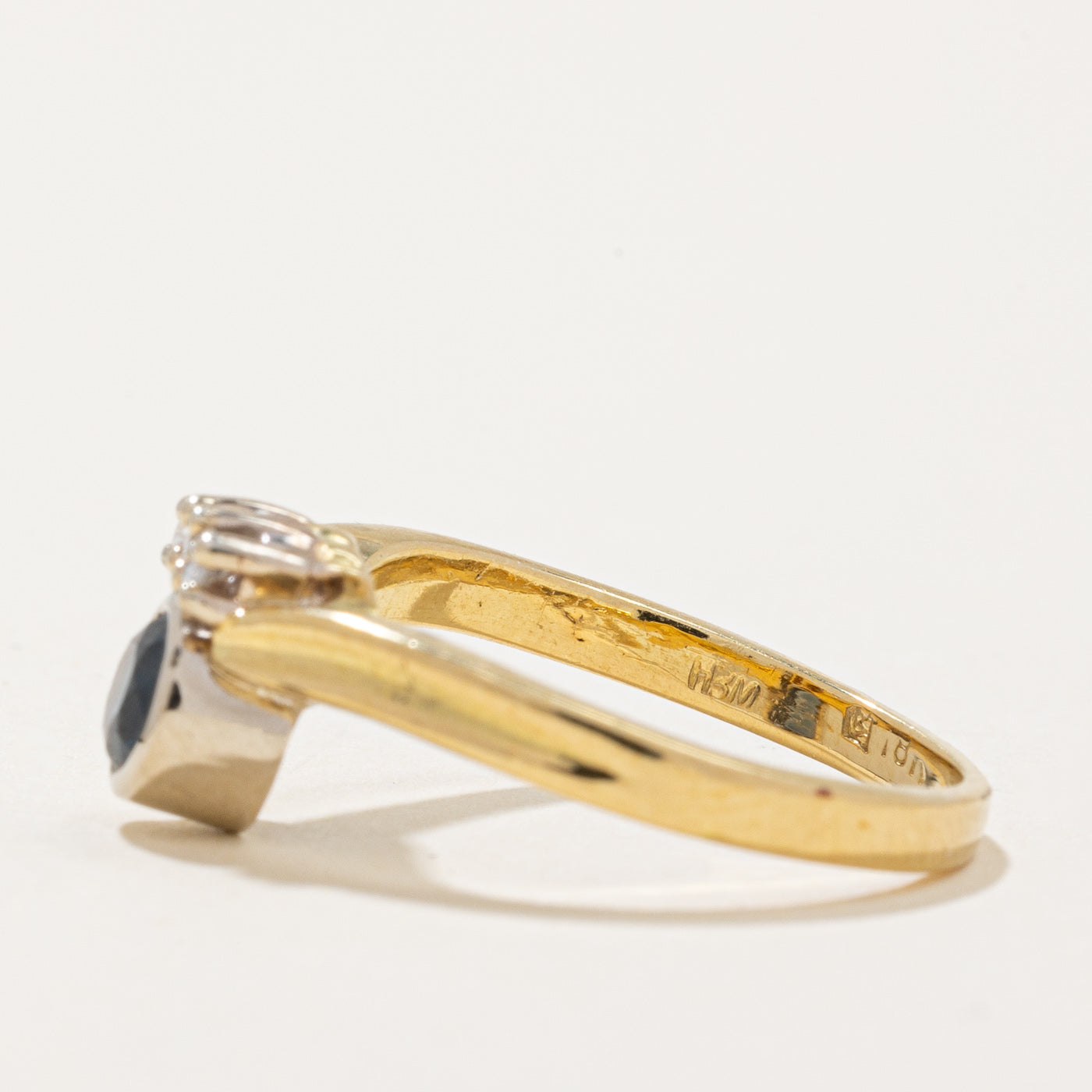 Spinel & Diamond Ring | 0.40ct, 0.045ctw | SZ 4.5 |