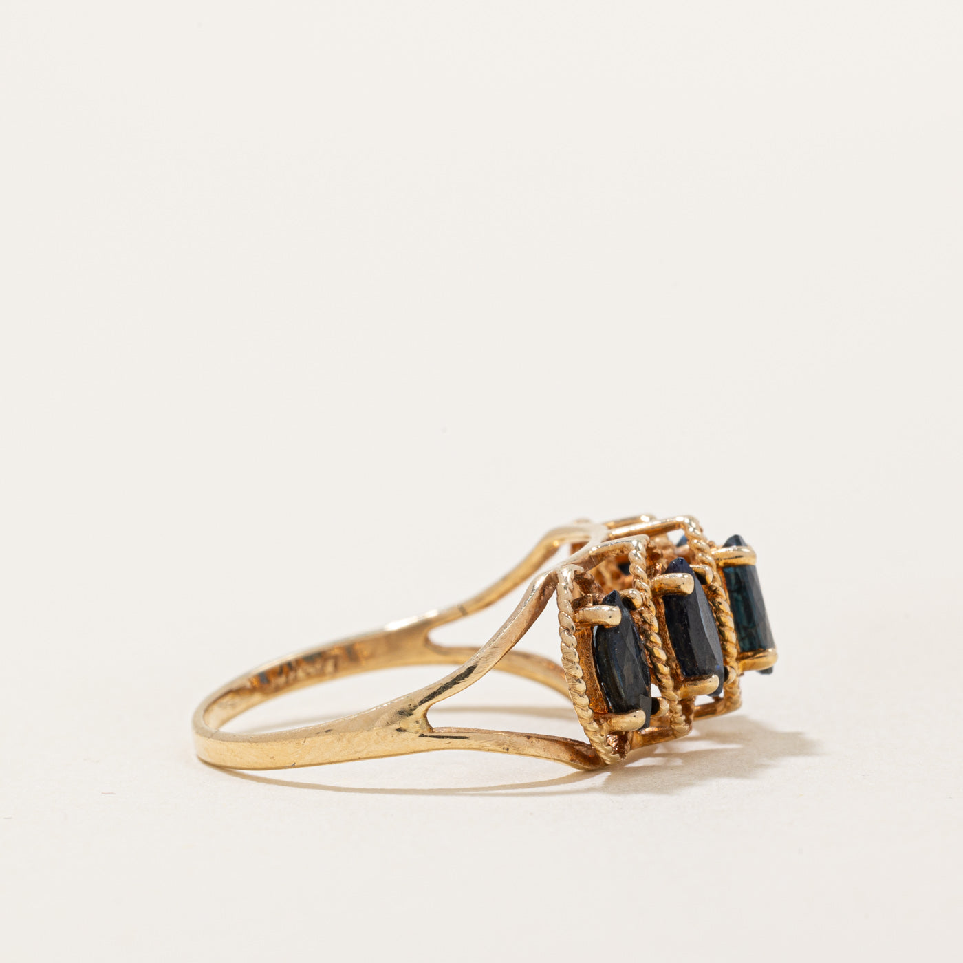 Sapphire Cocktail Ring | 1.20ctw | SZ 6.75 |