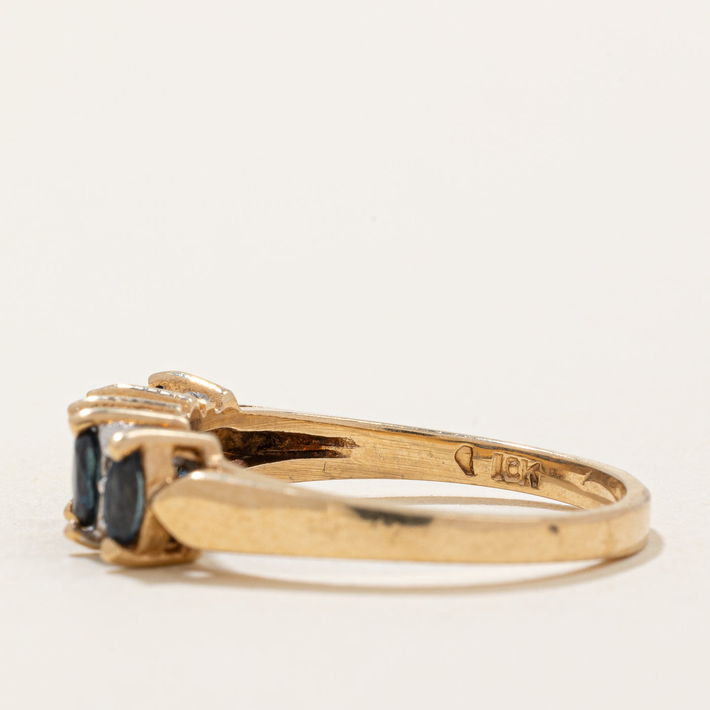 Sapphire & Diamond Ring | 0.50ctw, 0.04ctw | SZ 7.75 |