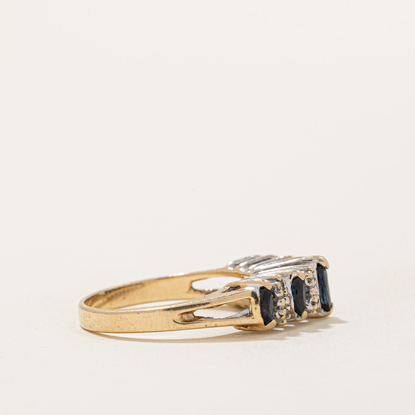 Sapphire & Diamond Ring | 0.50ctw, 0.04ctw | SZ 5.5 |
