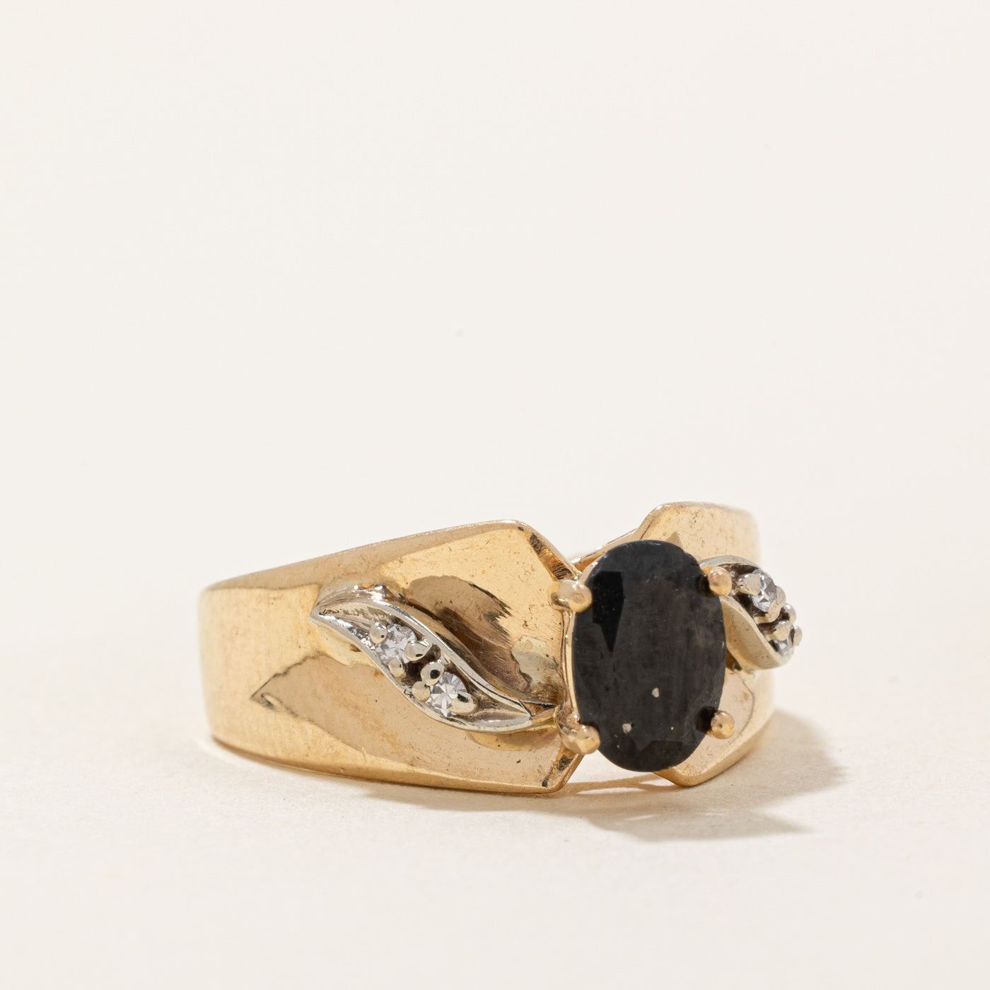 Sapphire & Diamond Ring | 0.60ct, 0.02ctw | SZ 6 |