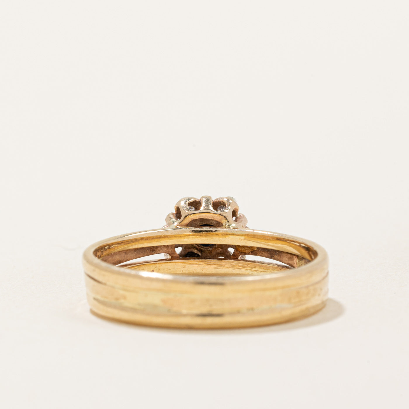 Sapphire & Diamond Halo Ring | 0.15ct, 0.04ctw | SZ 7.75 |