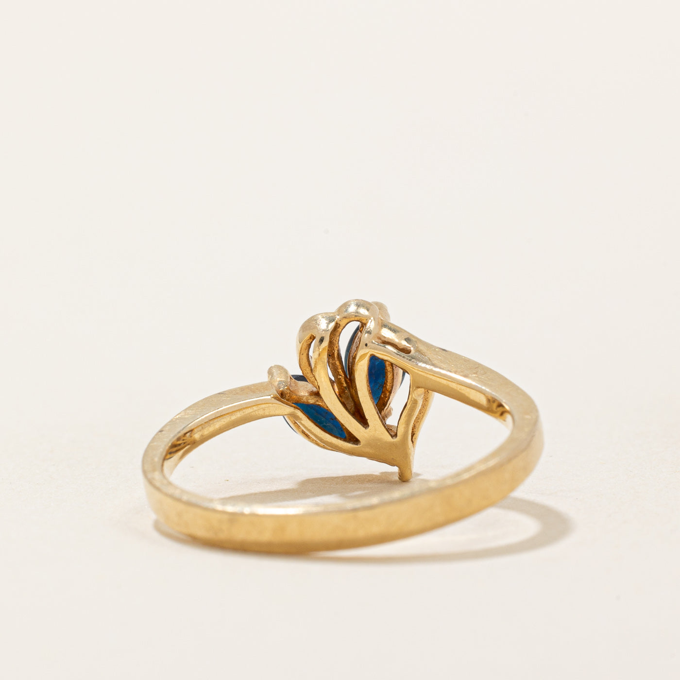 Sapphire & Diamond Ring | 0.30ctw, 0.015ct | SZ 6 |