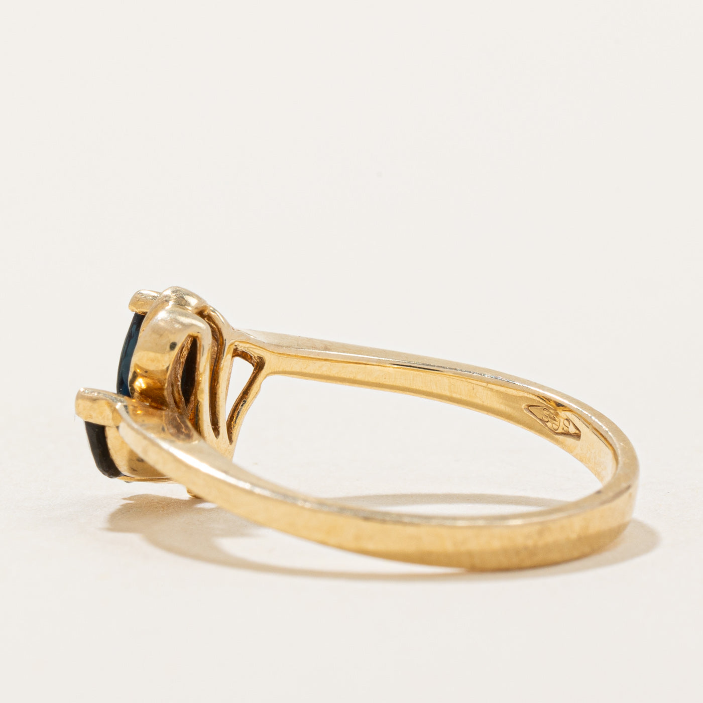 Sapphire & Diamond Ring | 0.30ctw, 0.015ct | SZ 6 |