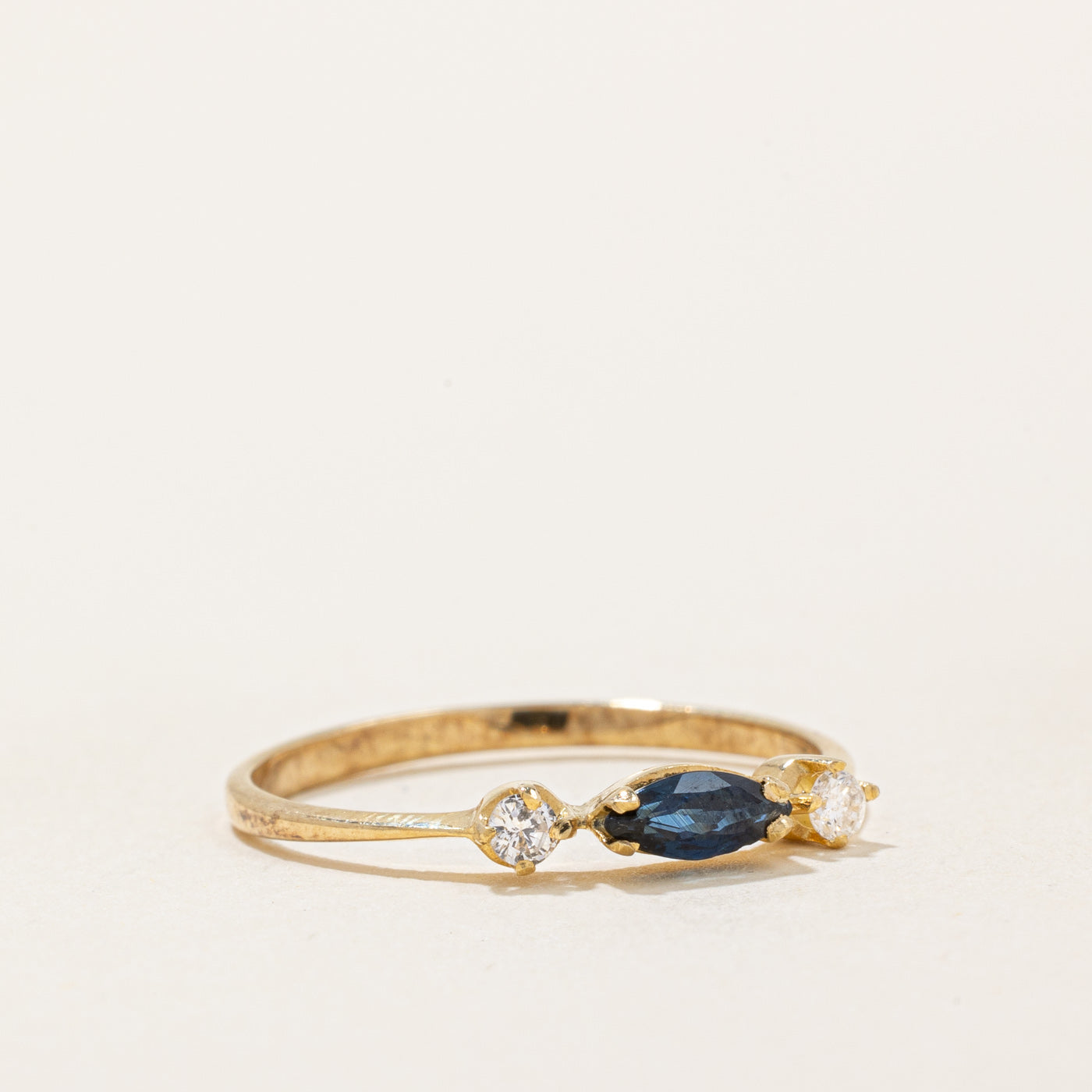 Sapphire & Diamond Ring | 0.15ct, 0.06ctw | SZ 6 |