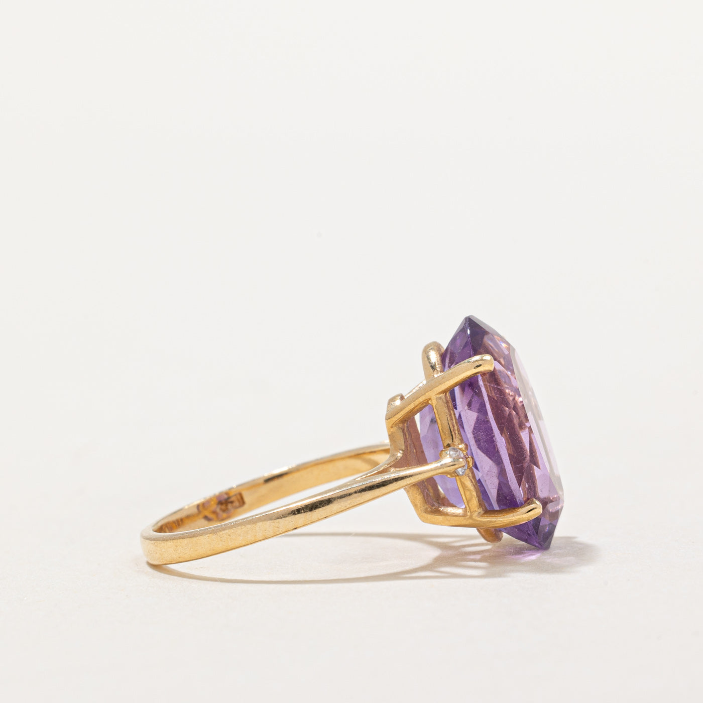 Amethyst & Diamond Cocktail Ring | 5.50ct, 0.04ctw | SZ 4.5 |
