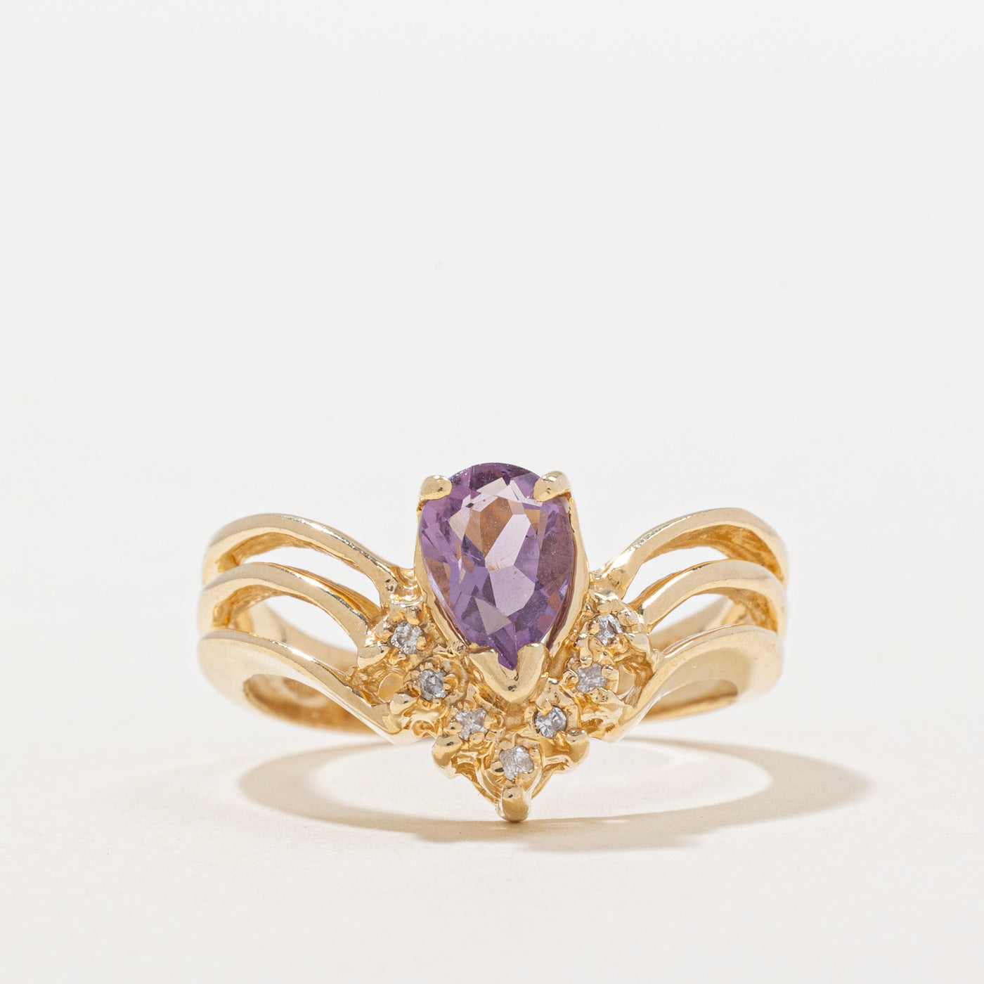 Amethyst & Diamond Chevron Ring | 0.60ct, 0.04ctw | SZ 6.25 |