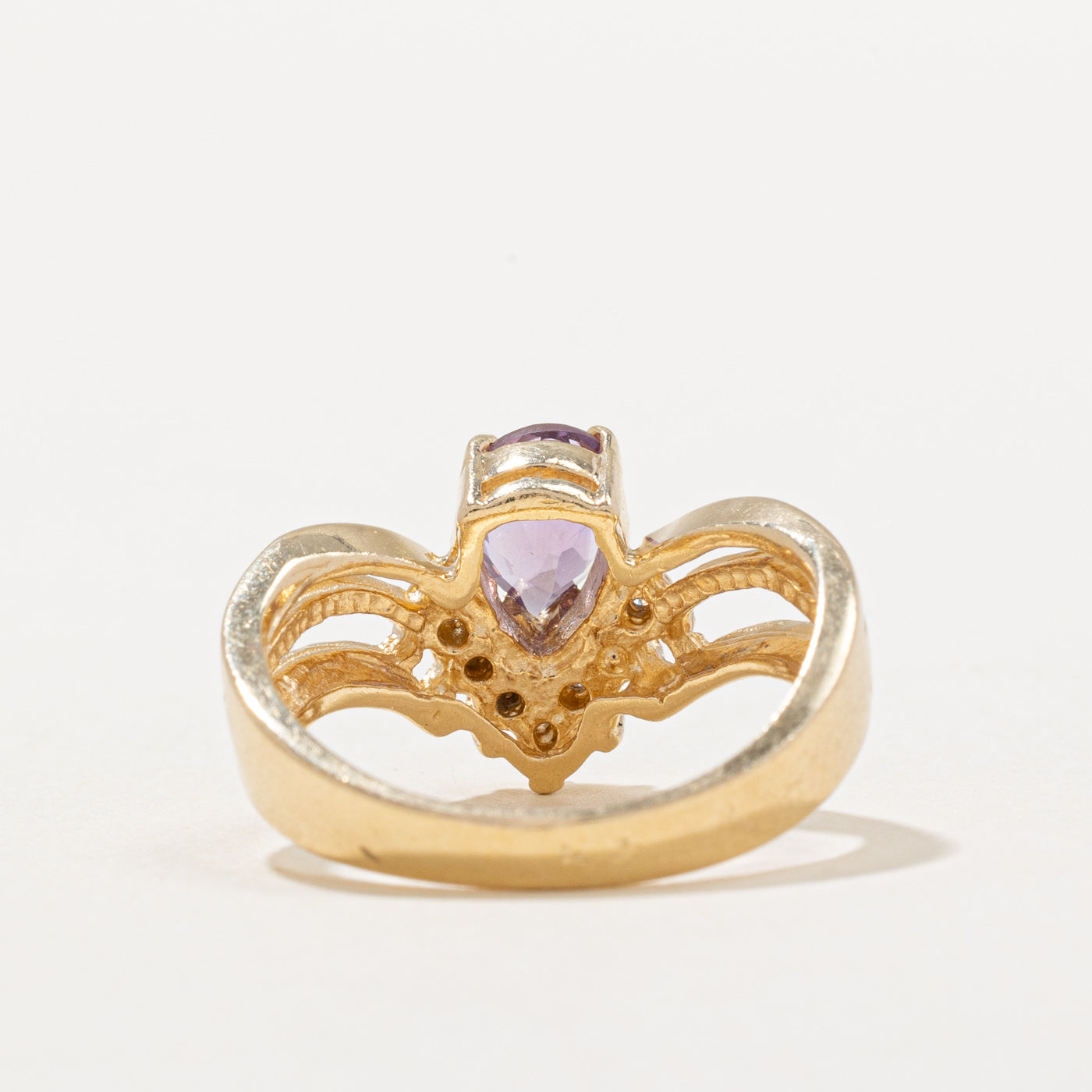 Amethyst & Diamond Chevron Ring | 0.60ct, 0.04ctw | SZ 6.25 |