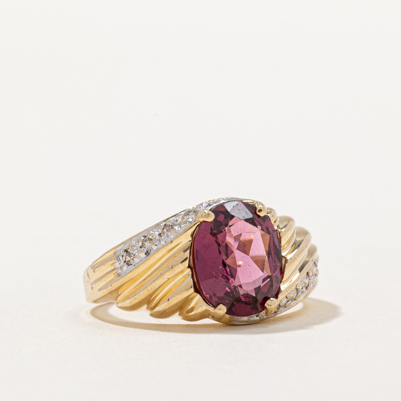 Garnet & Diamond Cocktail Ring | 2.80ct, 0.08ctw | SZ 6.75 |