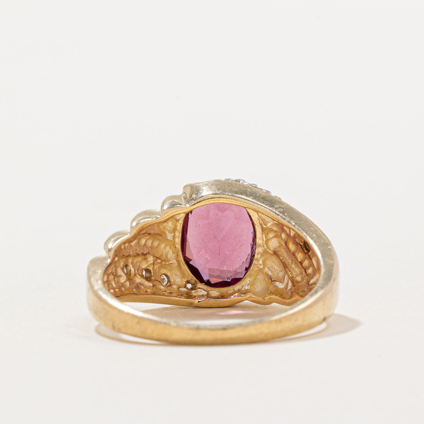 Garnet & Diamond Cocktail Ring | 2.80ct, 0.08ctw | SZ 6.75 |