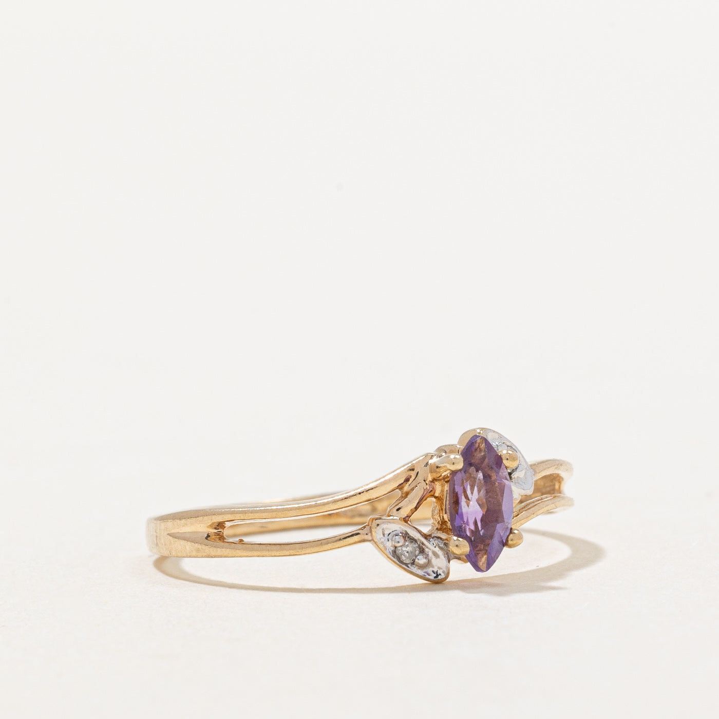 Amethyst & Diamond Ring | 0.15ct, 0.01ctw | SZ 6.75 |