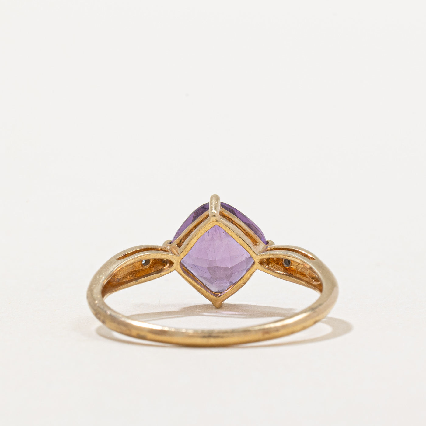 Bague cocktail améthyste et diamants | 1,60 ct, 0,01 ct au total | Taille 6,75 |