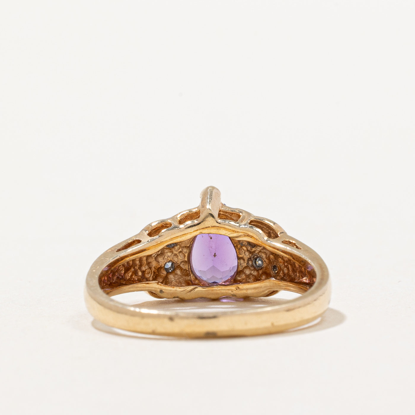 Amethyst & Diamond Ring | 0.55ct, 0.04ctw | SZ 6 |