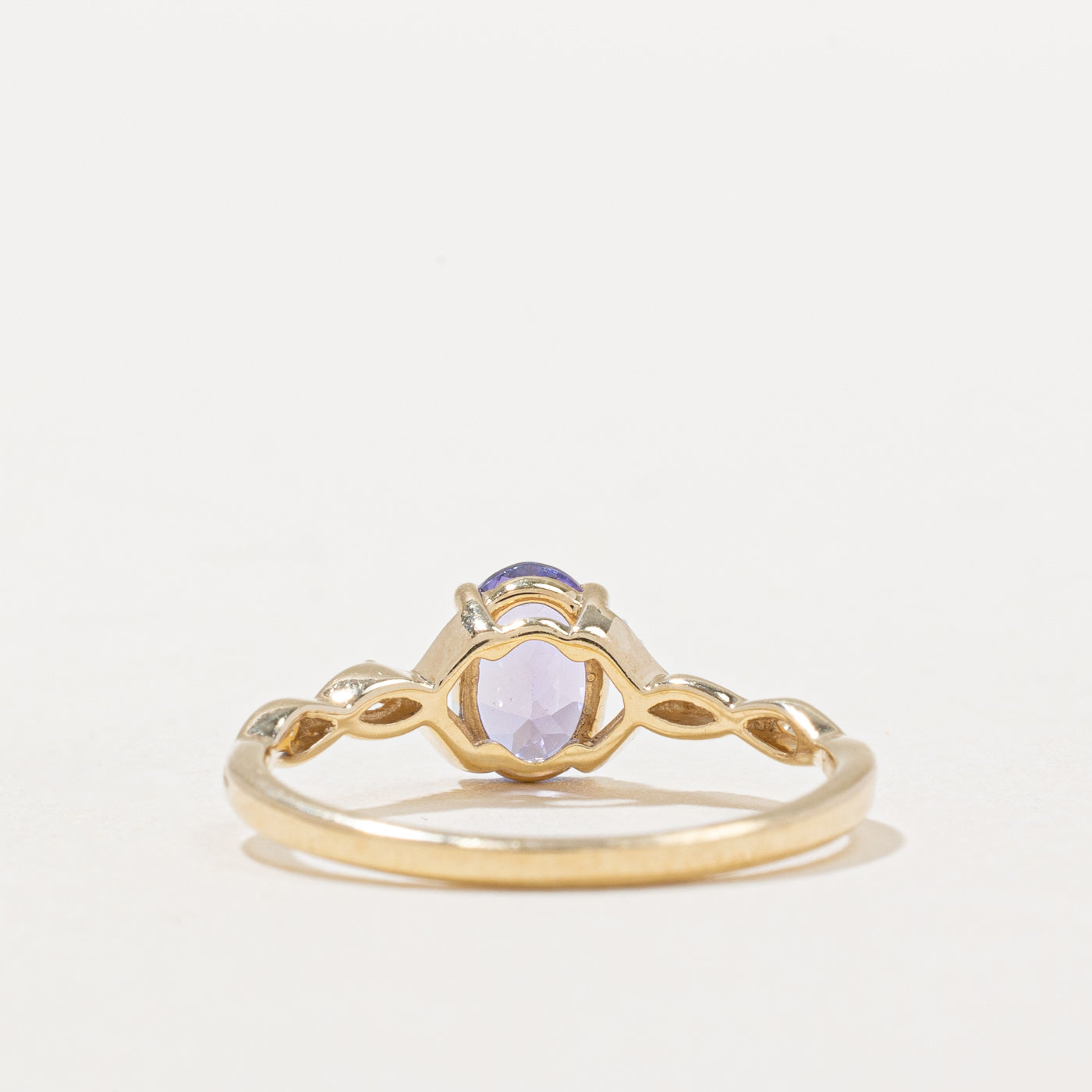 Bague en tanzanite et diamants | 0,80 ct, 0,03 ct au total | Taille 6,75 |