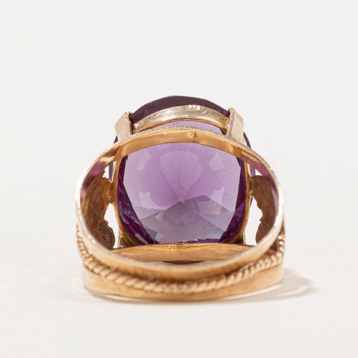Synthetic Colour Change Sapphire Cocktail Ring | 13.70ct | SZ 6.25 |