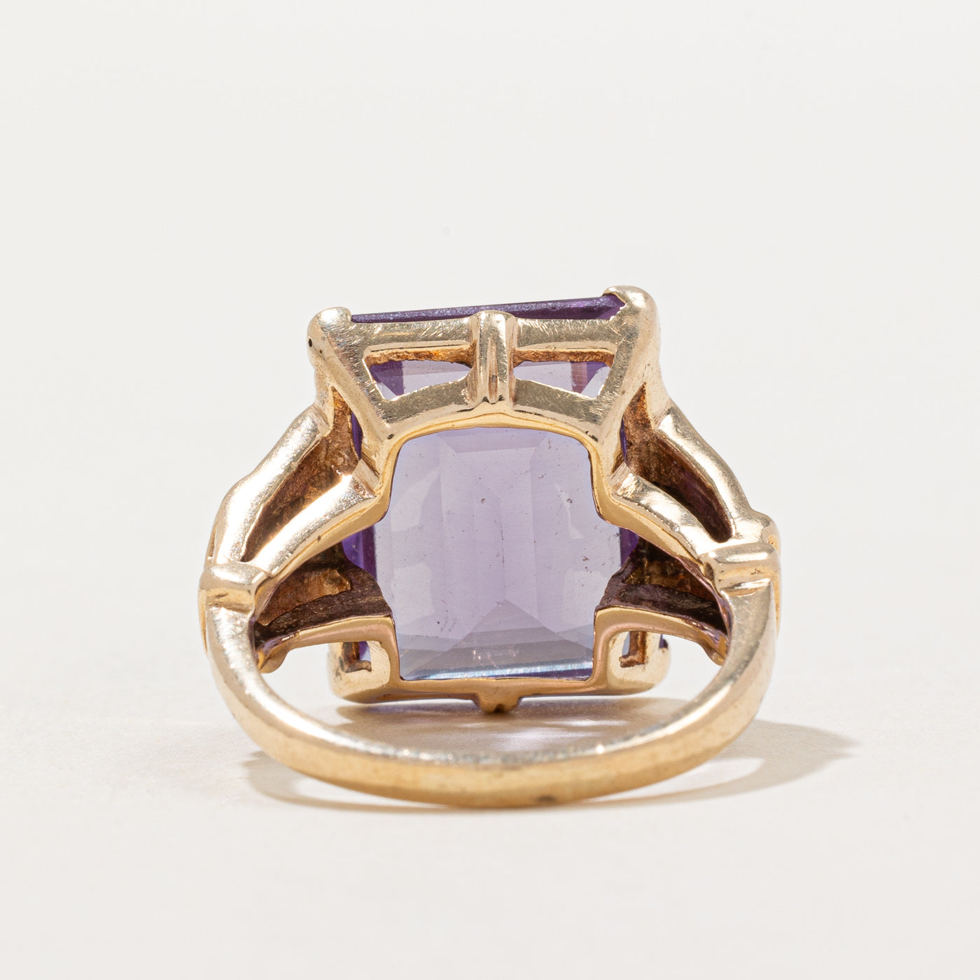 Synthetic Colour Change Sapphire Cocktail Ring | 12.50ct | SZ 5.75 |