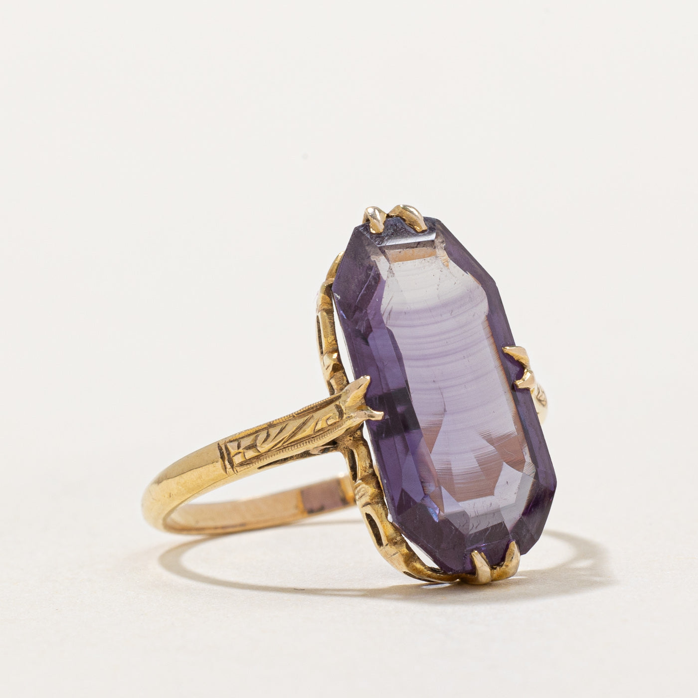 Vintage 14K Gold Synthetic Colour-Change Sapphire Cocktail Ring | 6.50ct | SZ 6.5 |