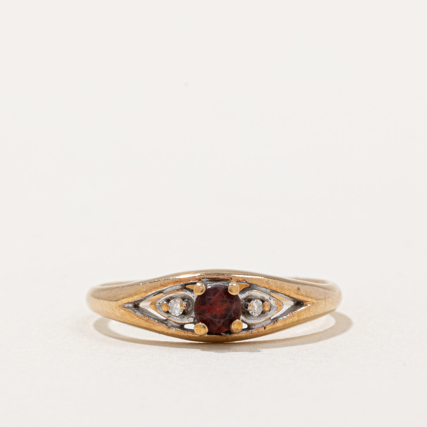 Garnet & Diamond Ring | 0.16ct, 0.01ctw | SZ 6.25 |