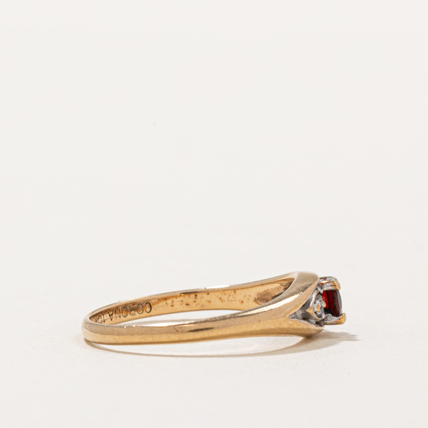 Garnet & Diamond Ring | 0.16ct, 0.01ctw | SZ 6.25 |