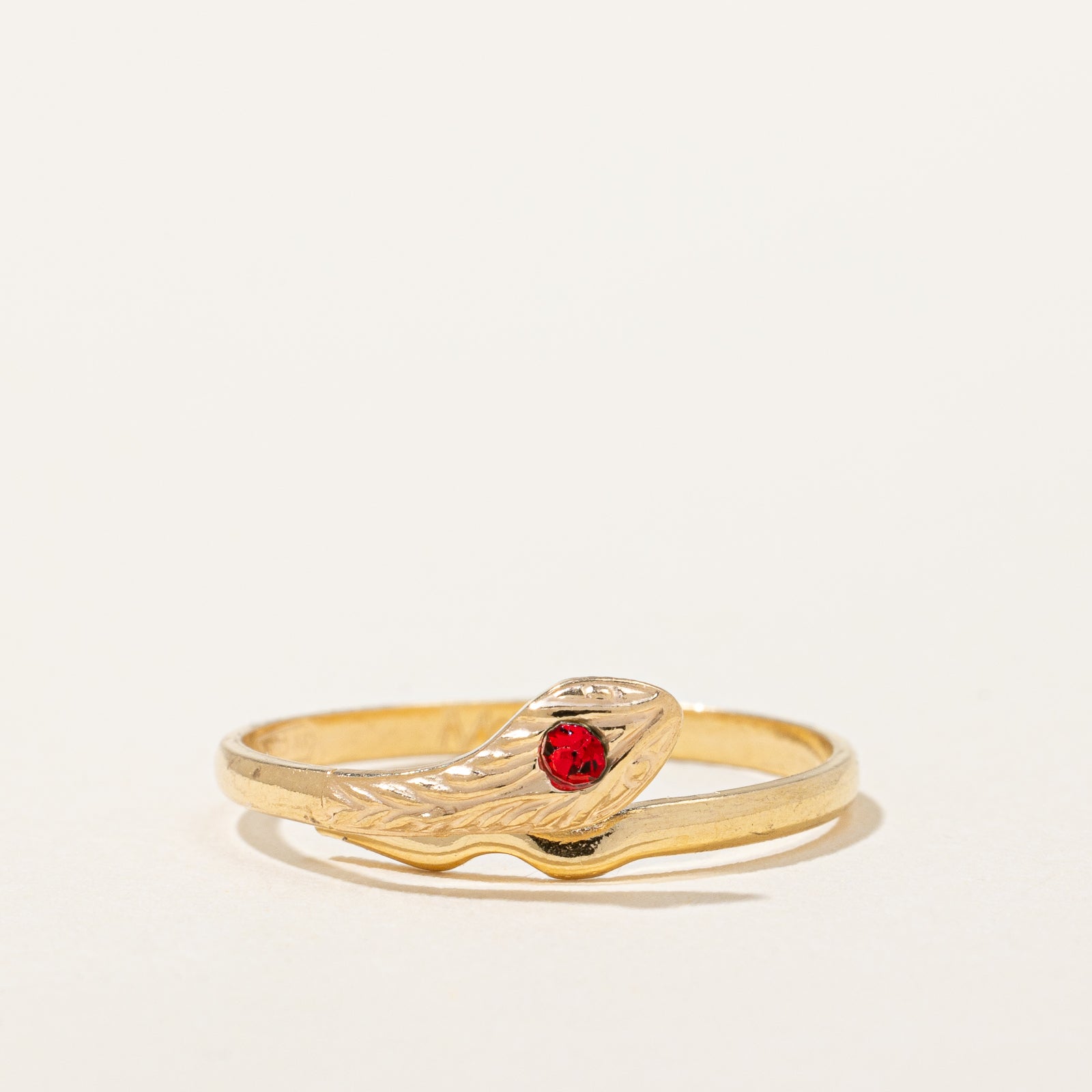 Bague serpent en verre rouge | 0,02 ct | Taille 4,5 |