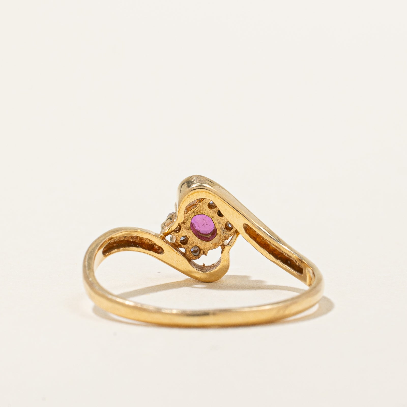 Ruby & Oval Abstract Ring | 0.21ct, 0.06ctw | SZ 6.5 |