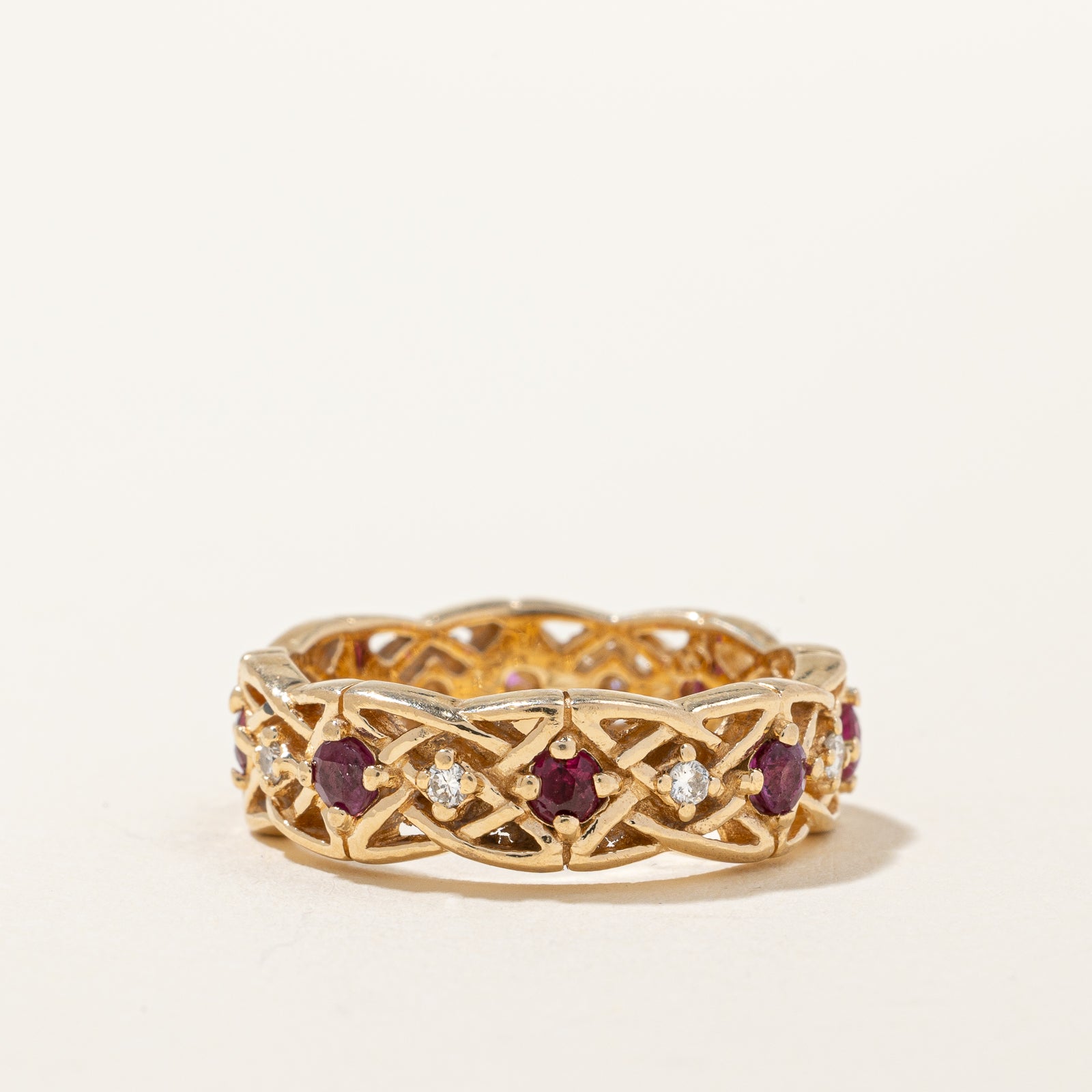 Diamond & Ruby Ring | 0.70ctw, 0.12ctw | SZ 6.5 |