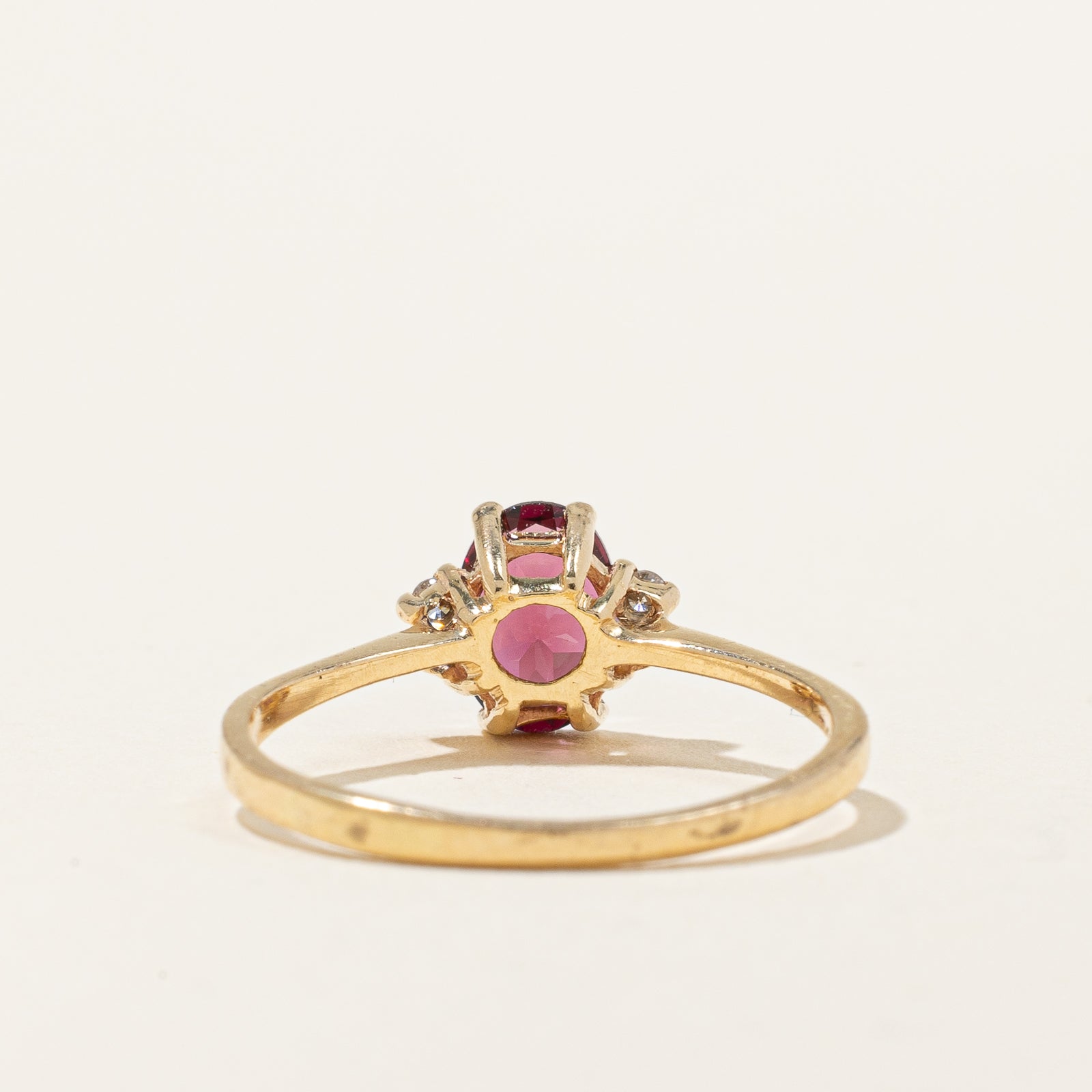 Bague Rhodolite Grenat & Diamant | 0,90 ct, 0,04 ct au total | Taille 6,25 |