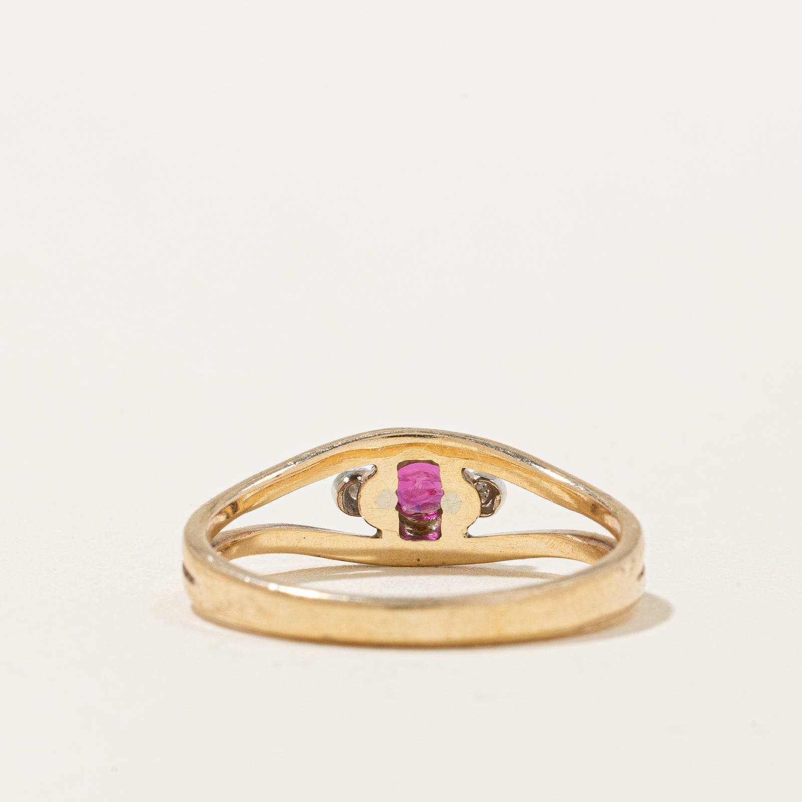 Ruby & Diamond Split Shank Ring | 0.15ct, 0.03ctw | SZ 6 |