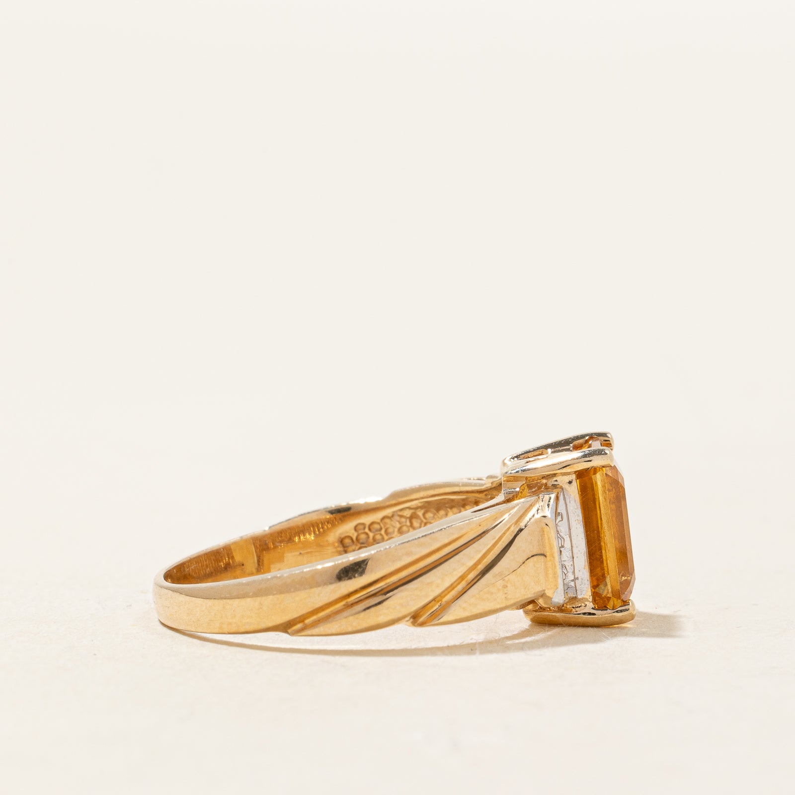 Mandarin Citrine & Diamond Ring | 1.70ct, 0.02ctw | SZ 6 |