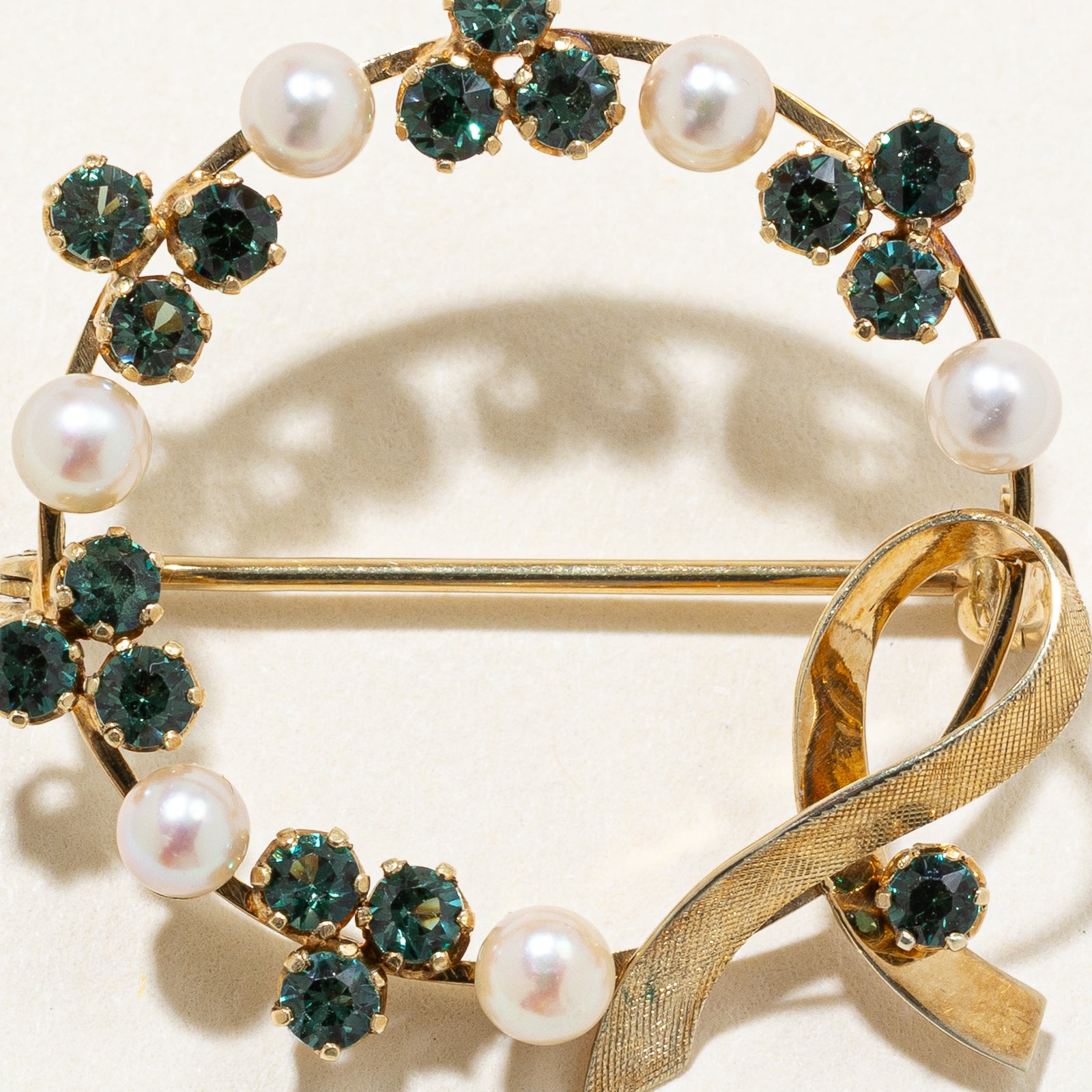 Synthetic Spinel & Cultured Pearl Wreath Brooch | 1.00ctw, 3.50mm