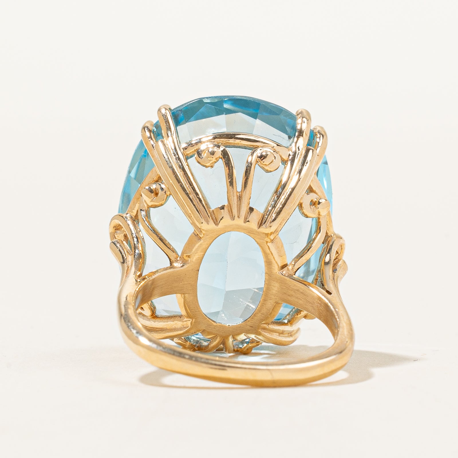 Bague cocktail en topaze bleue | 38,00 ct | Taille 5 |