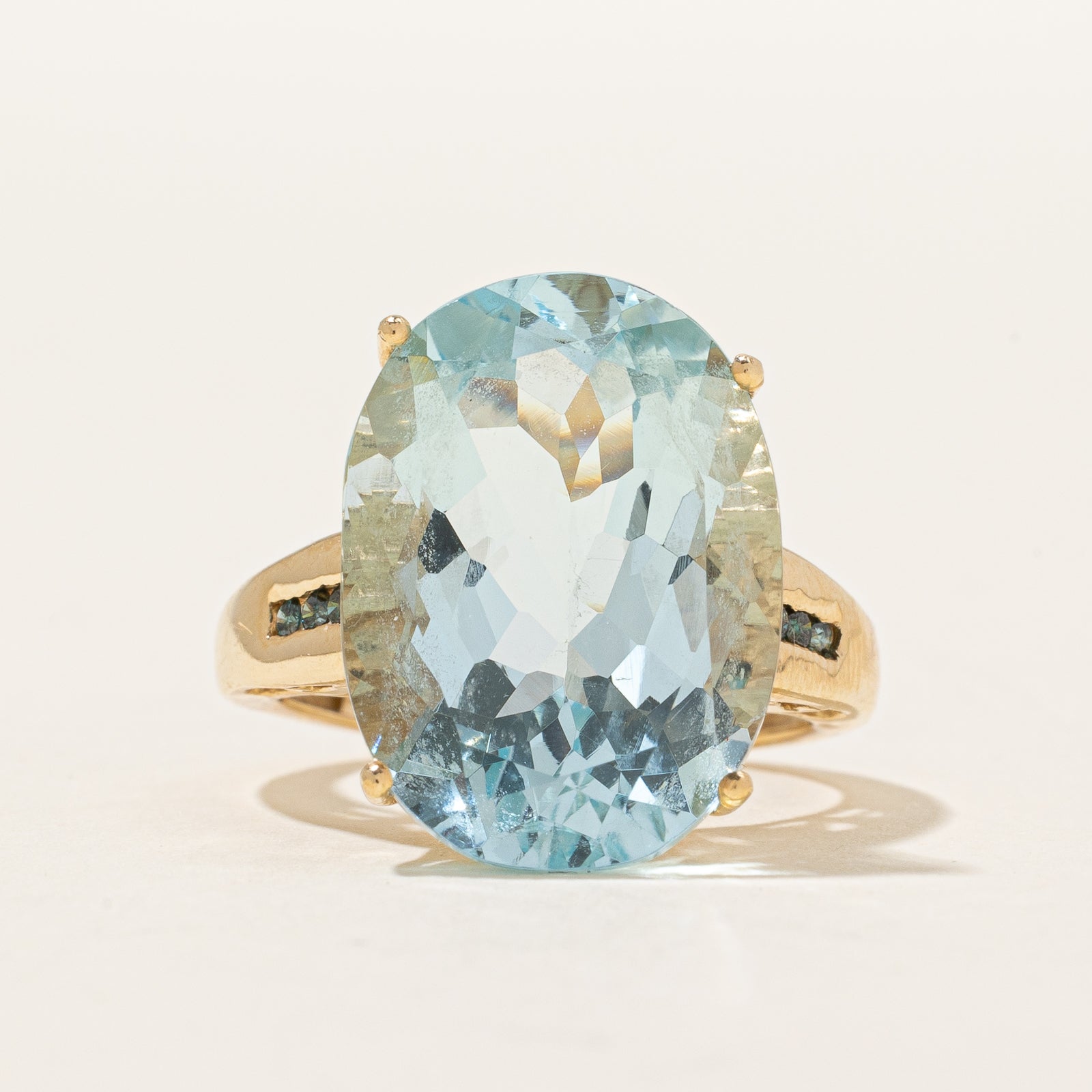 Aquamarine & Diamond Cocktail Ring | 11.20ct, 0.06ctw | SZ 7.5 |